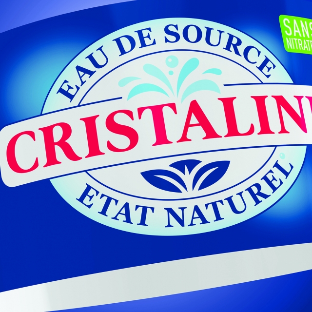 CRISTALINE REPENSE SON IDENTITE